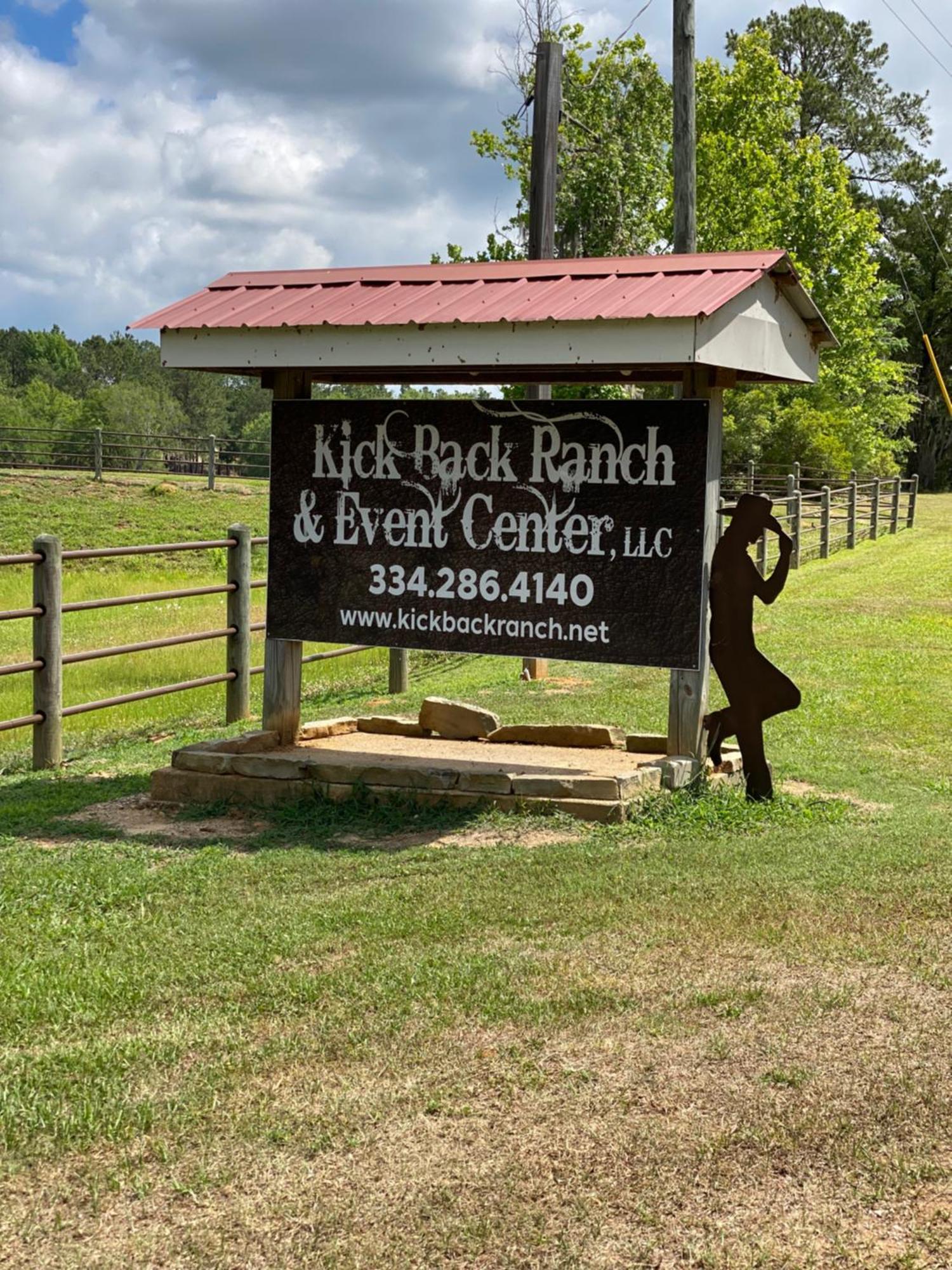 Отель Kick Back Ranch Ramer Экстерьер фото